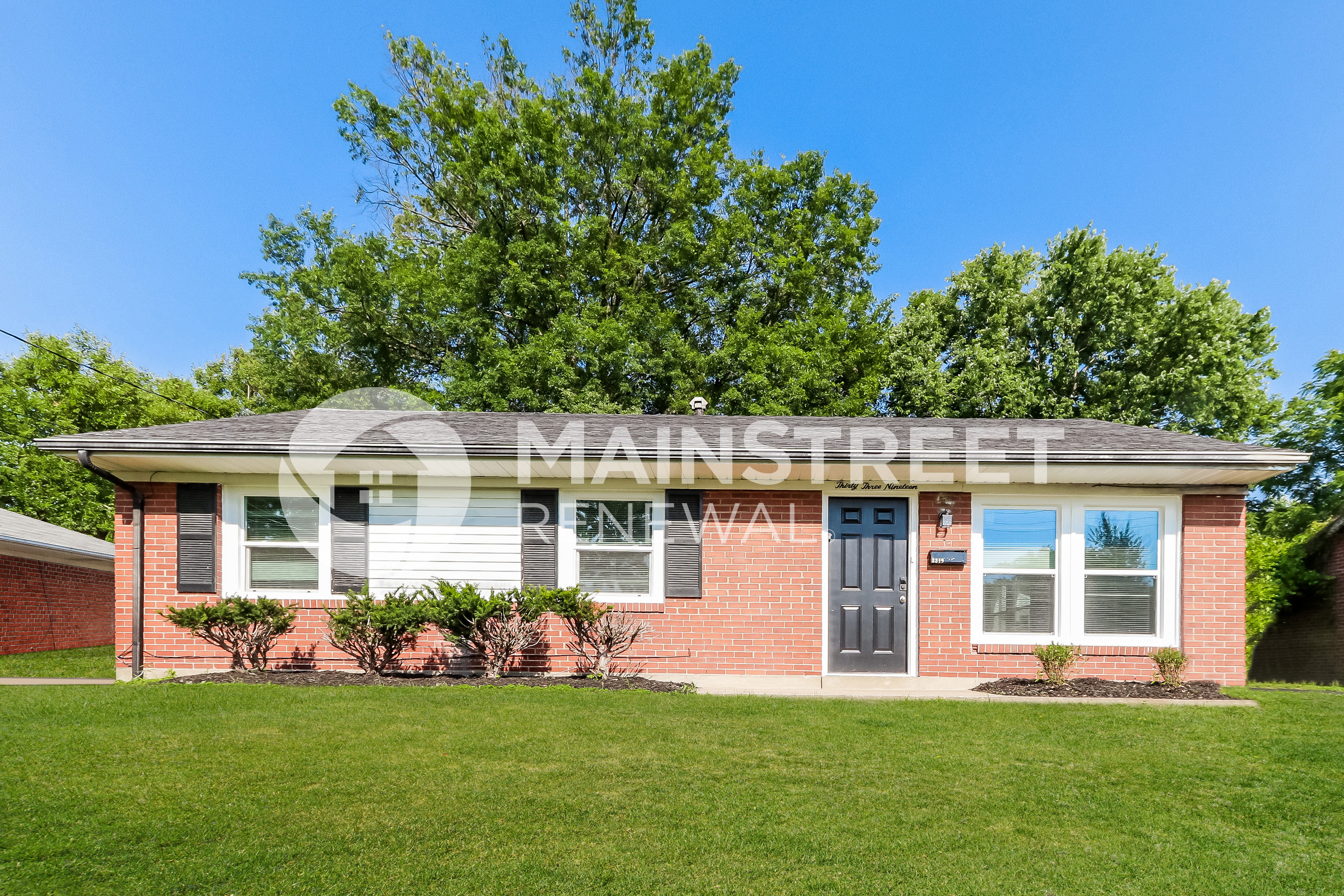 3319 Palmer Ln Louisville, KY 40218